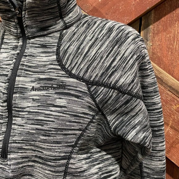 Avalanche Woman's Mid Outer Layer 1/4 Zip Pullover Shirt Size Small, Black White - Picture 4 of 11